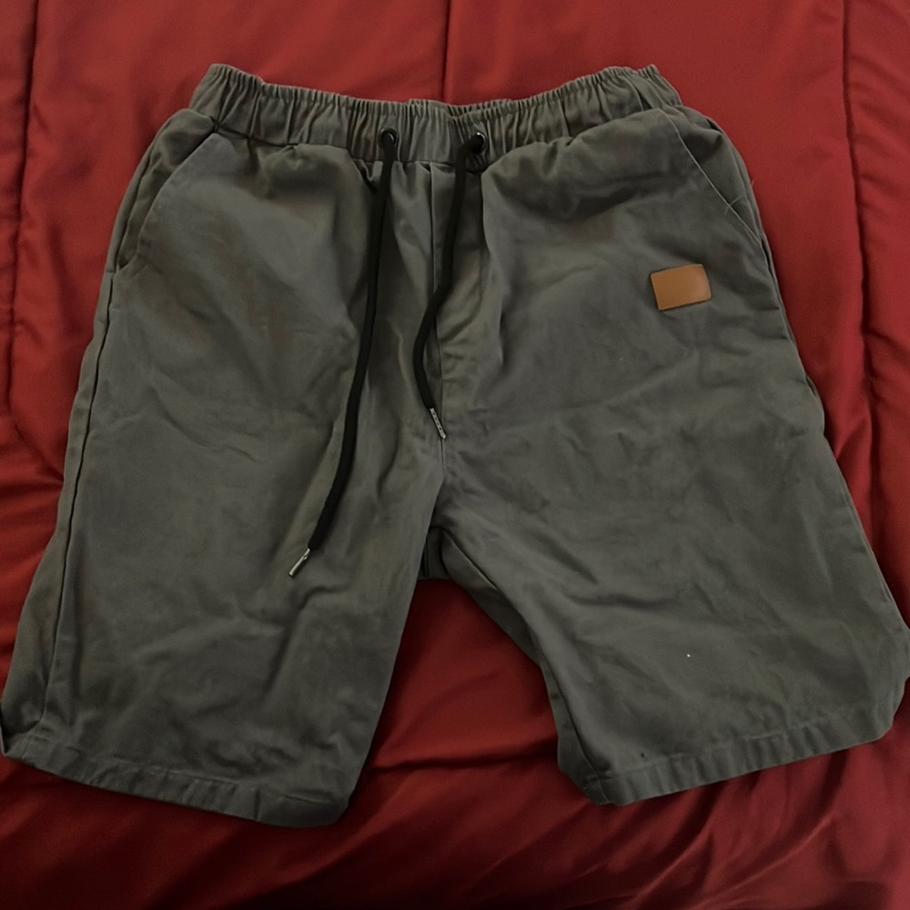 Men short